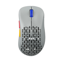 Mouse Gamer Pulsar Xlite Wireless V2 Competition Mini Retro Gray – Diseño mini, 4K compatible y color gris retro para precisión extrema en juegos